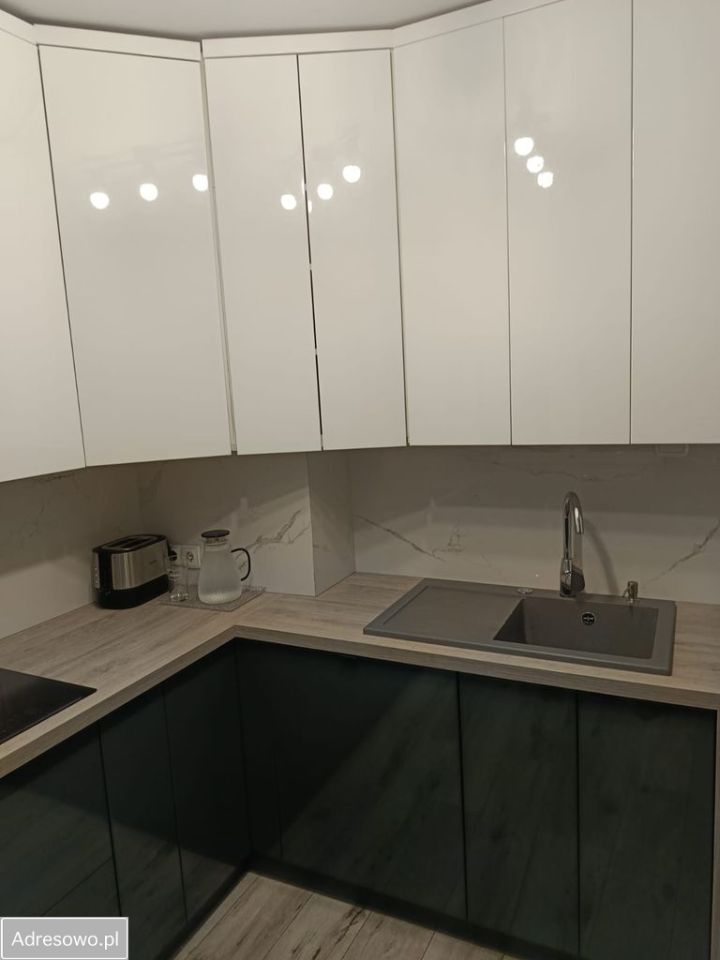 Mieszkanie 4-pokojowe Jeziora Wielkie. Zdjęcie 9