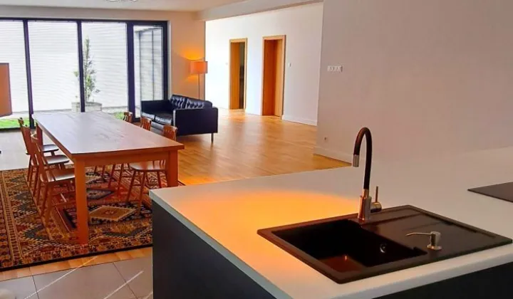 dom wolnostojący, 5 pokoi Czarny Las