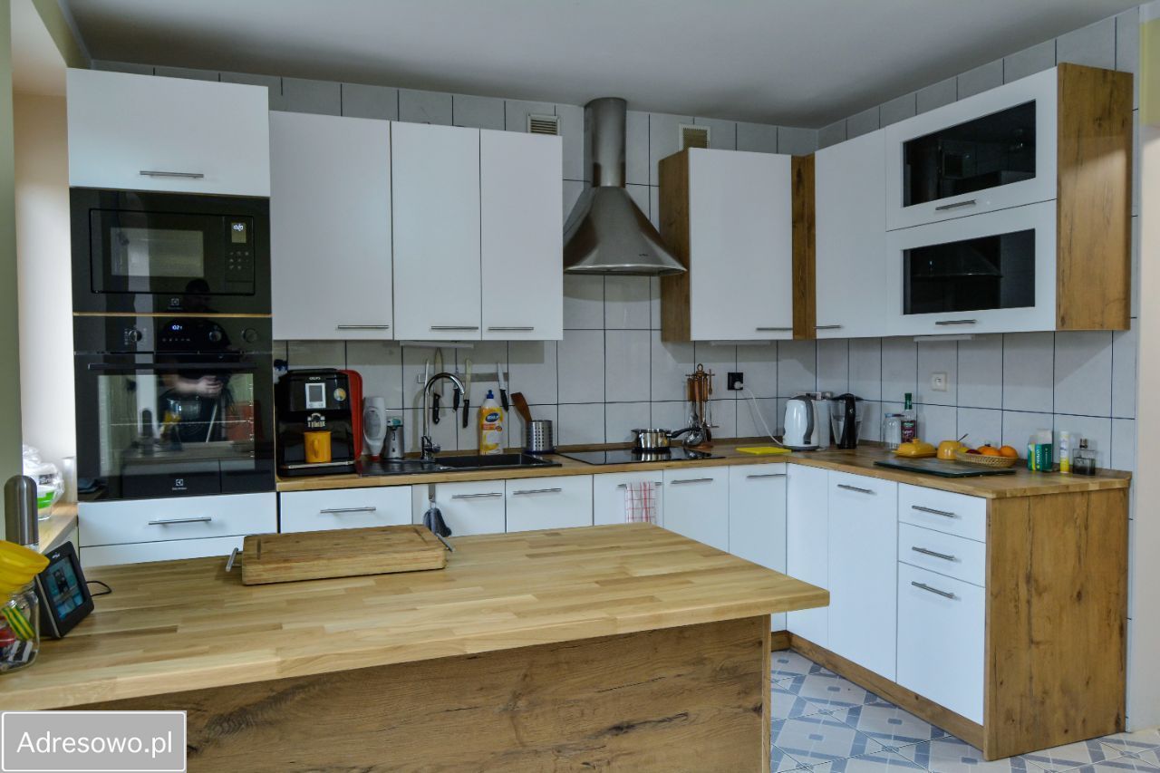 dom szeregowy, 6 pokoi Wałcz, os. Piastowskie. Zdjęcie 12