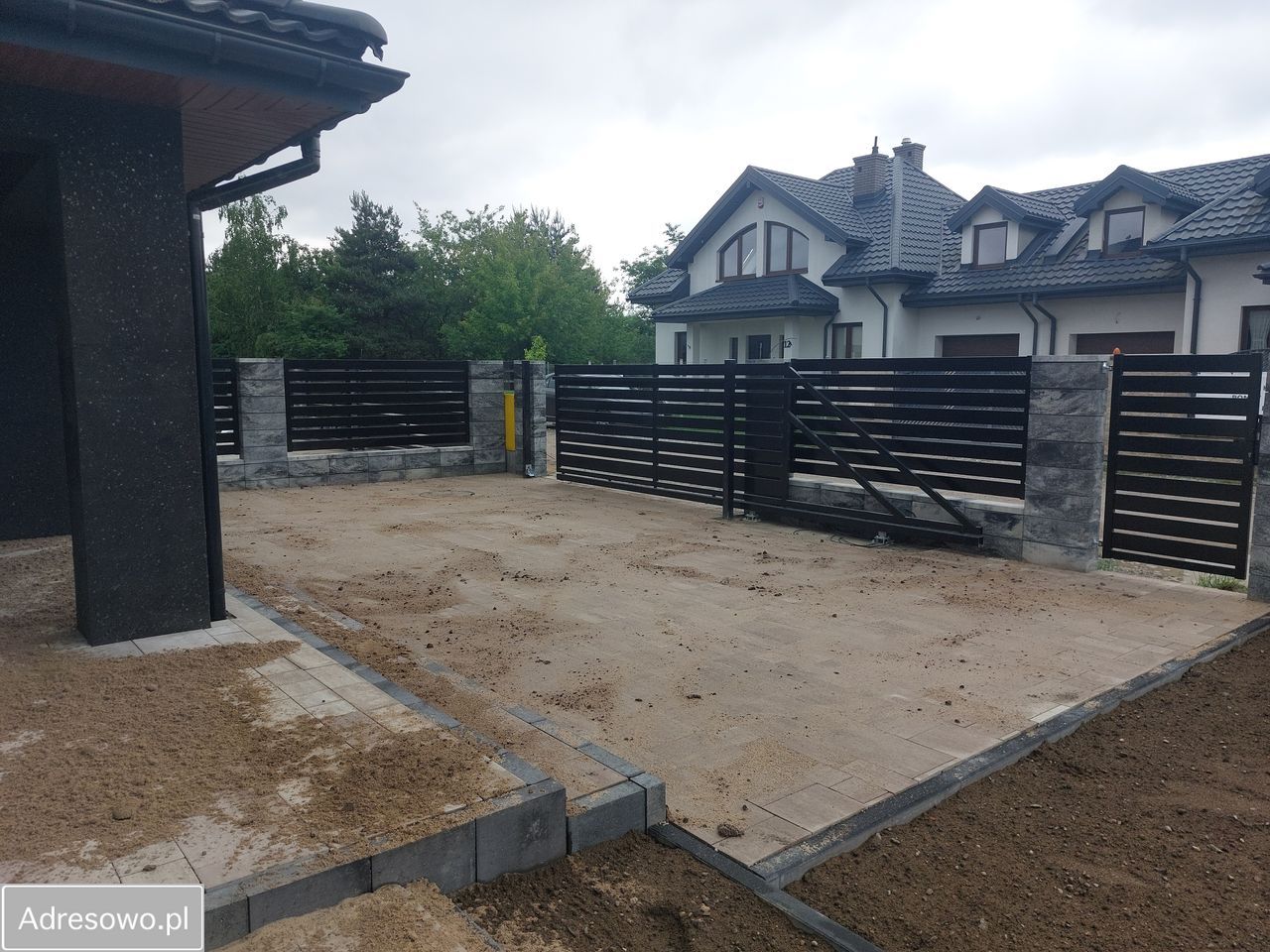 bliźniak, 5 pokoi Jabłonna, ul. św. Wojciecha. Zdjęcie 2