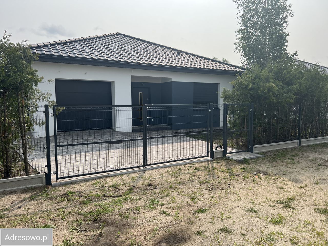 dom wolnostojący, 4 pokoje Łochowice, ul. Sokola. Zdjęcie 9