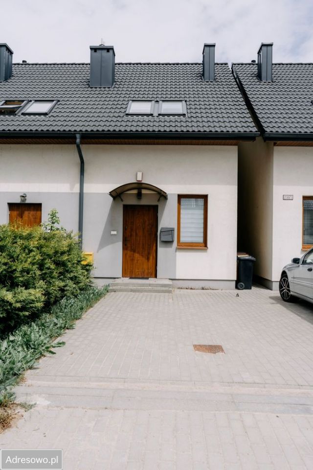 bliźniak, 3 pokoje Borowiec. Zdjęcie 1