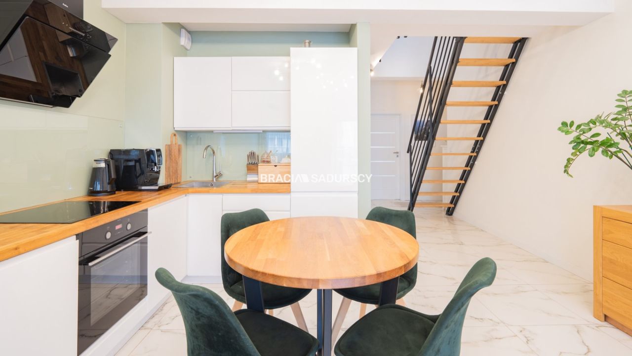 Mieszkanie 4-pokojowe Kraków Bieżanów, ul. Henryka i Karola Czeczów. Zdjęcie 2