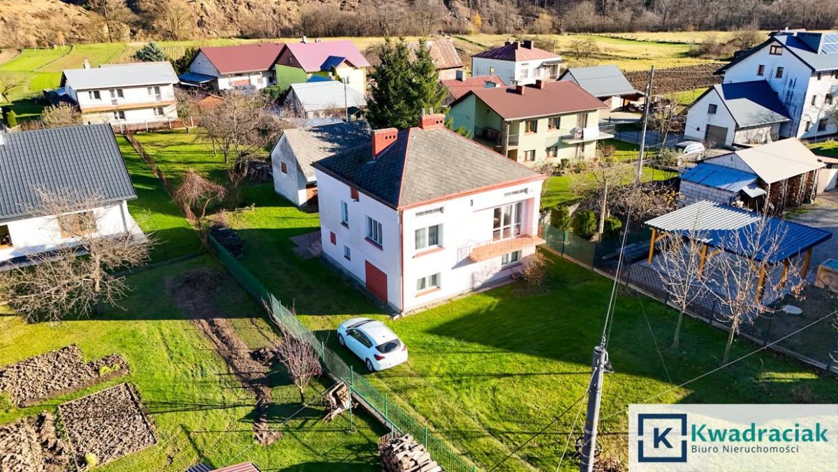 dom wolnostojący, 4 pokoje Lipowica. Zdjęcie 2