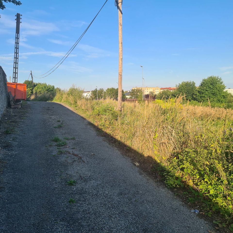 Działka inwestycyjna Chrzanów Kościelec, ul. Cmentarna