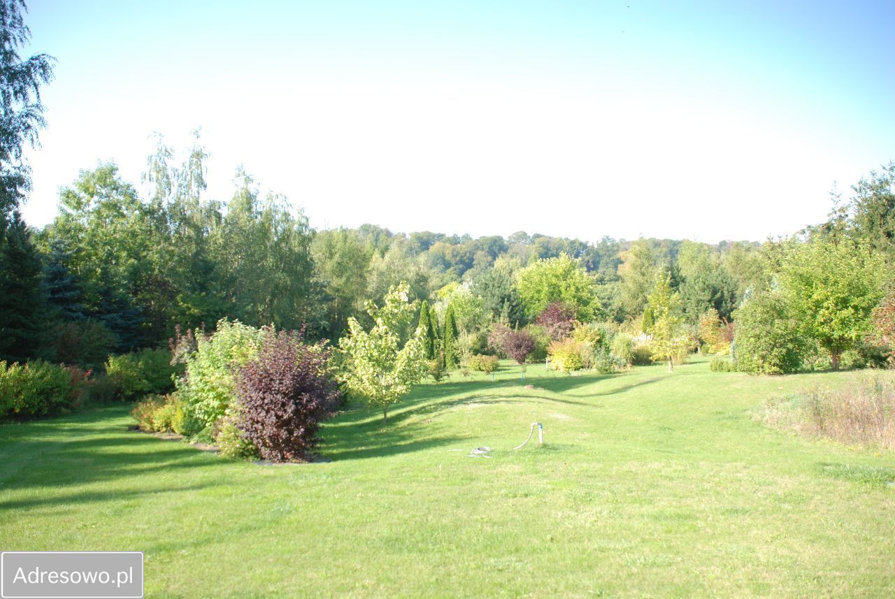 dom wolnostojący, 5 pokoi Lutom. Zdjęcie 6