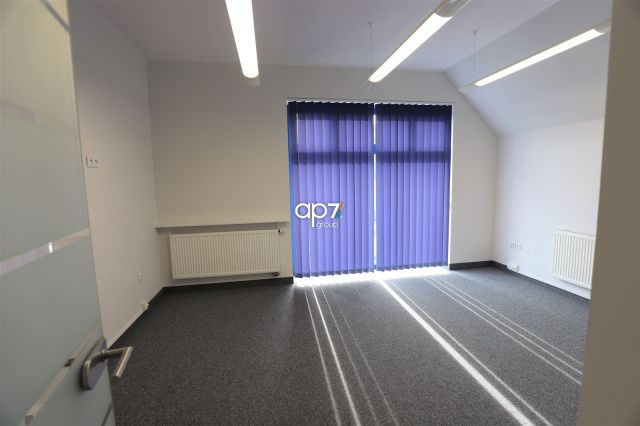 Biuro Kraków Podgórze, ul. Wadowska. Zdjęcie 1