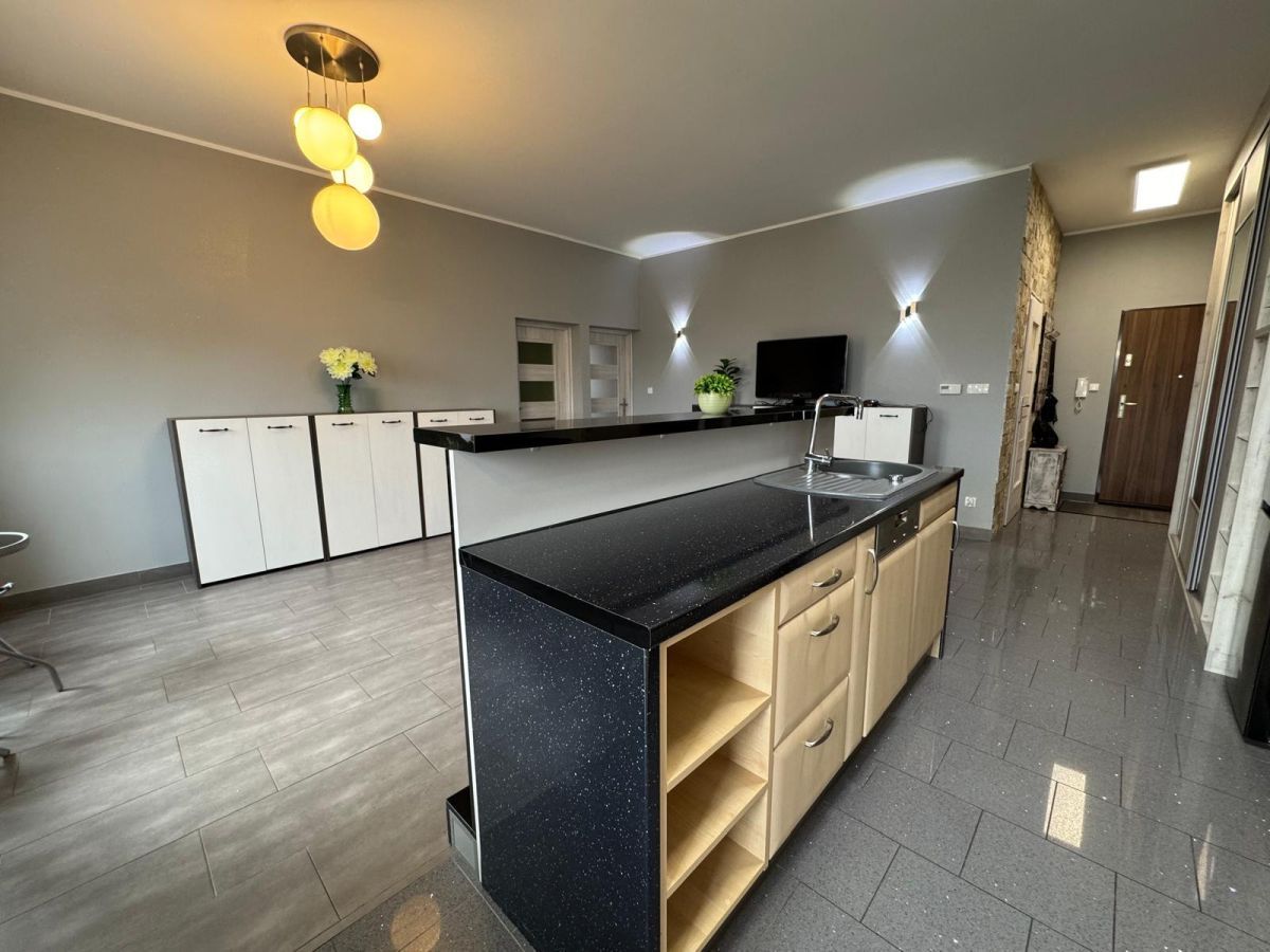 Mieszkanie 3-pokojowe Żerniki Wrocławskie, ul. Kolejowa. Zdjęcie 12