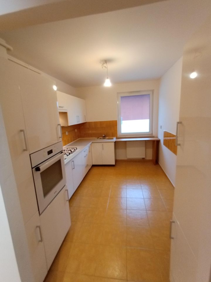 Mieszkanie 3-pokojowe Kraków Mydlniki, ul. Wincentego Weryhy-Darowskiego. Zdjęcie 12