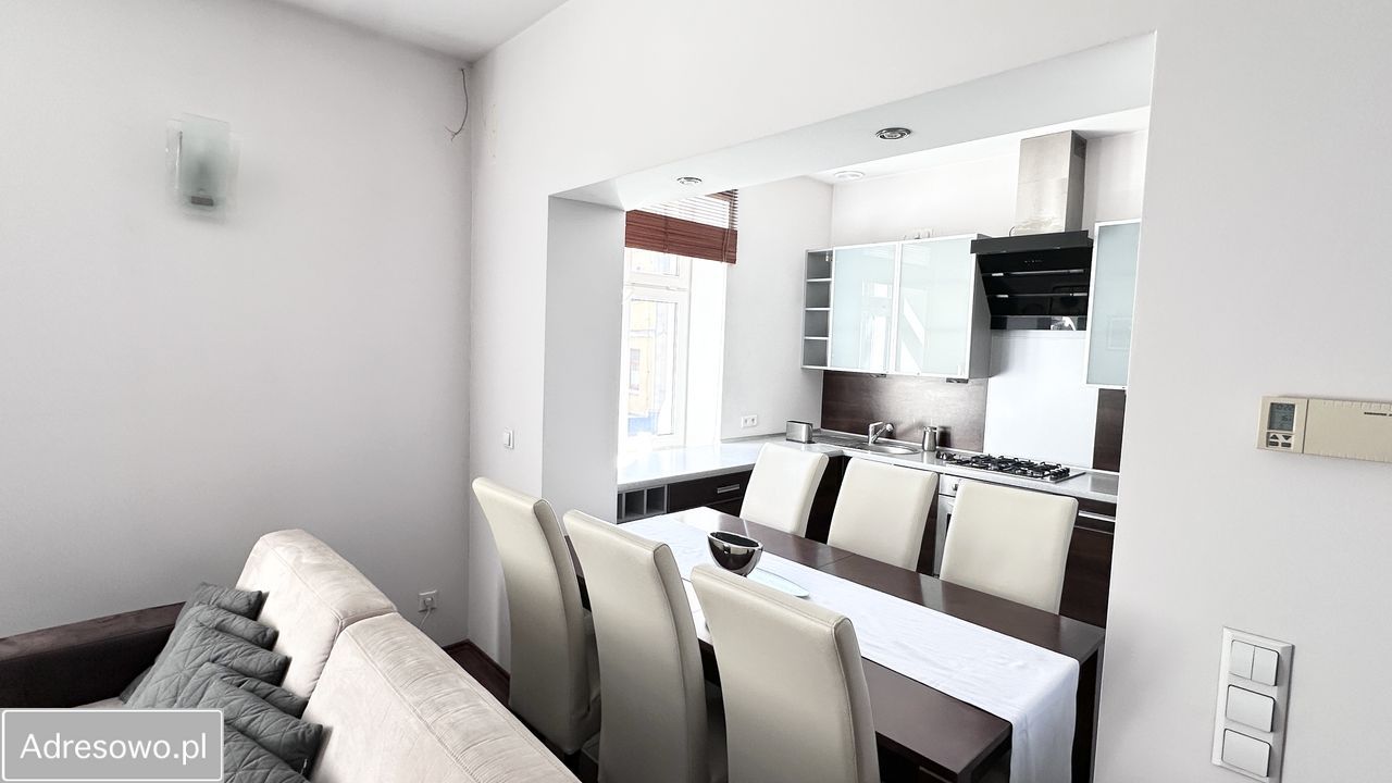 Mieszkanie 3-pokojowe Niemodlin, ul. Rynek. Zdjęcie 10