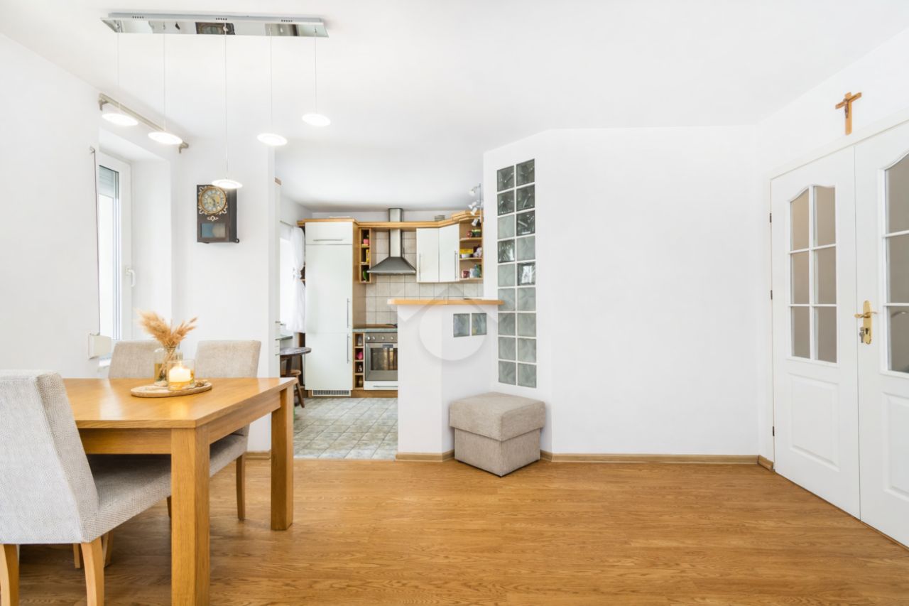 Mieszkanie 2-pokojowe Kraków Kurdwanów, ul. Tuchowska. Zdjęcie 2