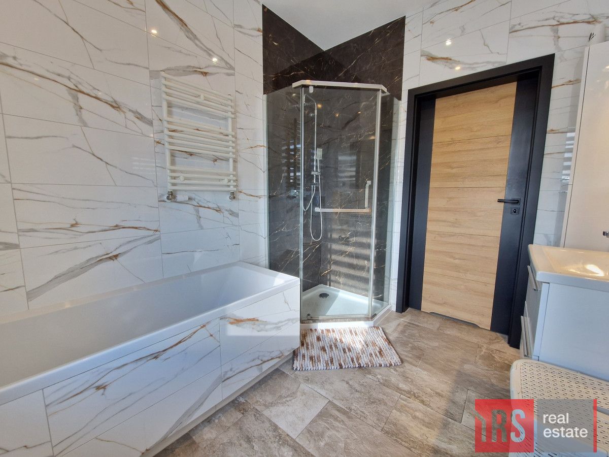 dom wolnostojący, 4 pokoje Dosin, ul. Rumiankowa. Zdjęcie 14