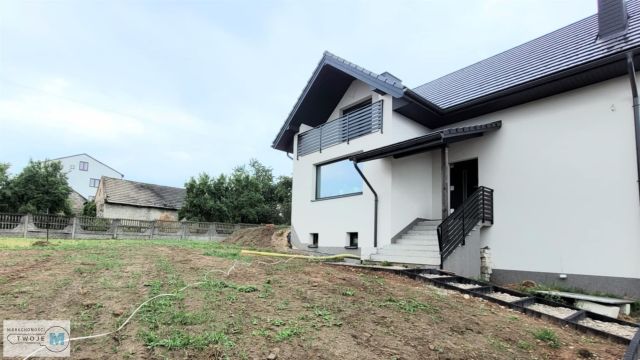 dom wolnostojący, 4 pokoje Oblęgór. Zdjęcie 19