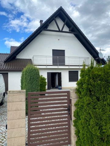 dom wolnostojący, 5 pokoi Miszkowice, ul. Marysieńki. Zdjęcie 1