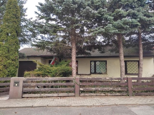 dom szeregowy, 5 pokoi Łódź Bałuty, ul. Juliana Przybosia. Zdjęcie 1