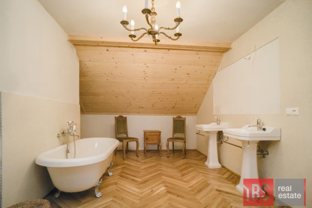 dom wolnostojący, 10 pokoi Rzewin. Zdjęcie 14