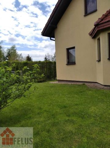 bliźniak, 5 pokoi Rybna. Zdjęcie 1