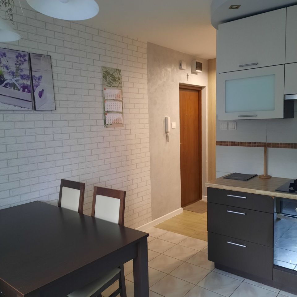 Mieszkanie 2-pokojowe Radom. Zdjęcie 3