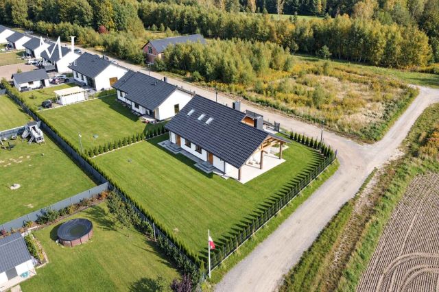 dom wolnostojący, 4 pokoje Bądzyń. Zdjęcie 18