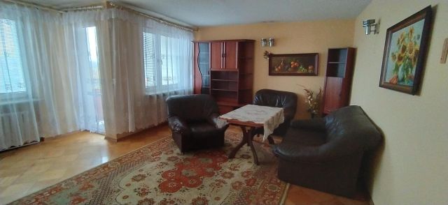 Mieszkanie 3-pokojowe Giżycko, ul. Konarskiego. Zdjęcie 1