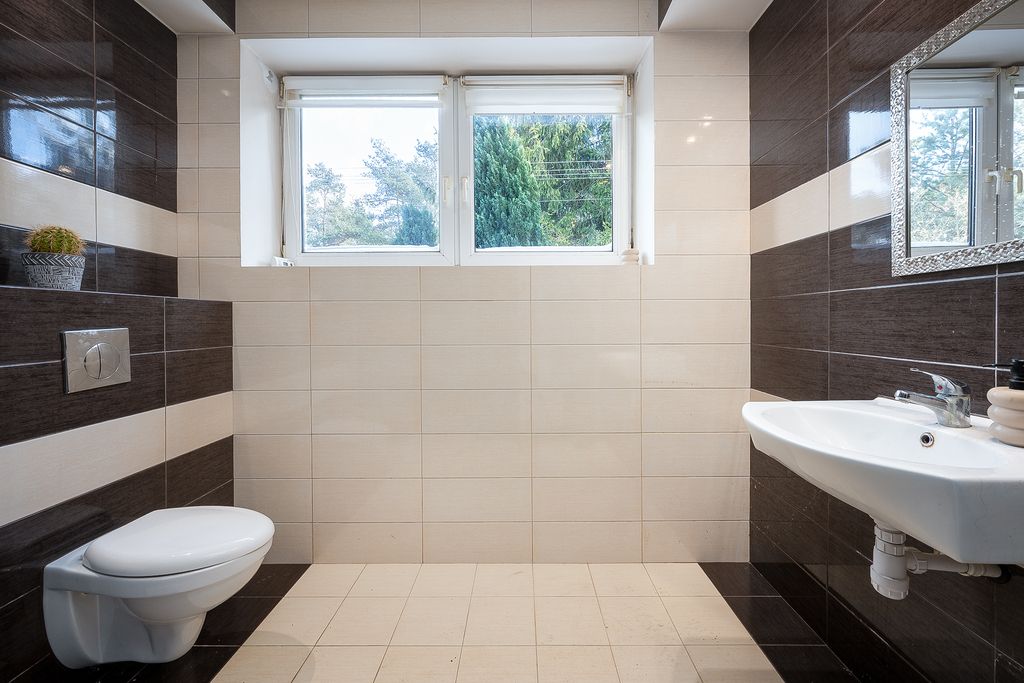 dom wolnostojący, 5 pokoi Łódź Nowosolna, ul. Jemiołowa. Zdjęcie 10