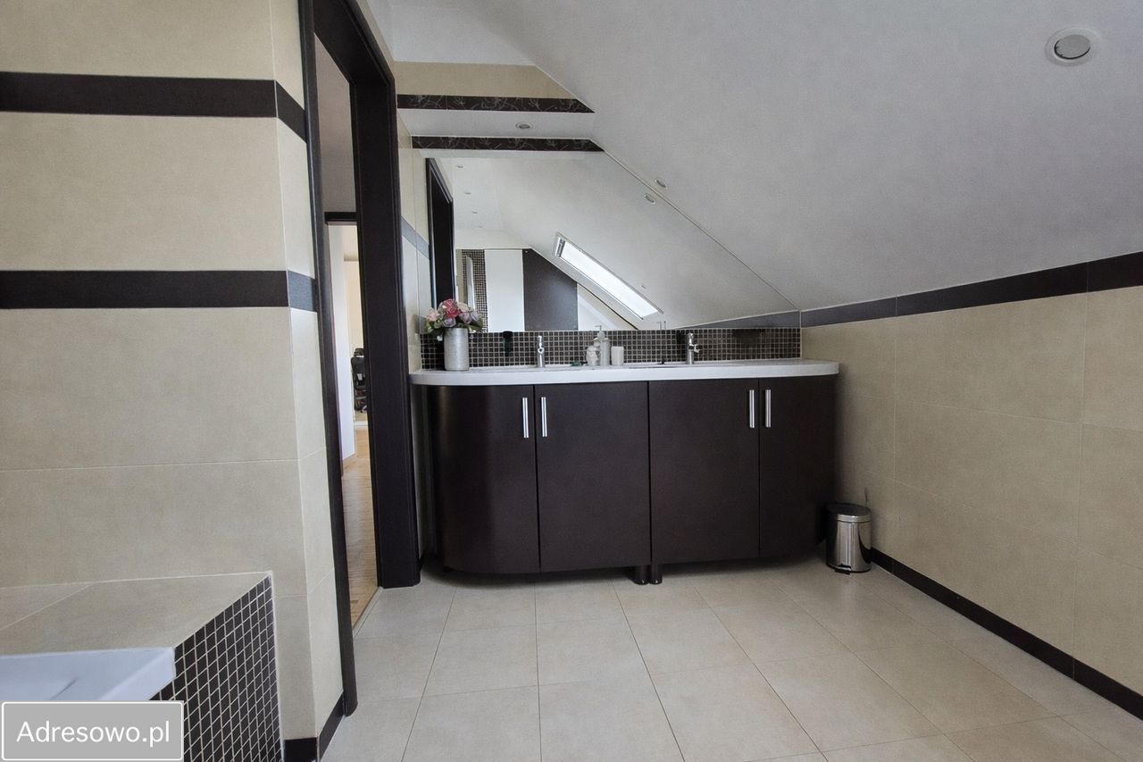 bliźniak, 6 pokoi Słupno. Zdjęcie 11