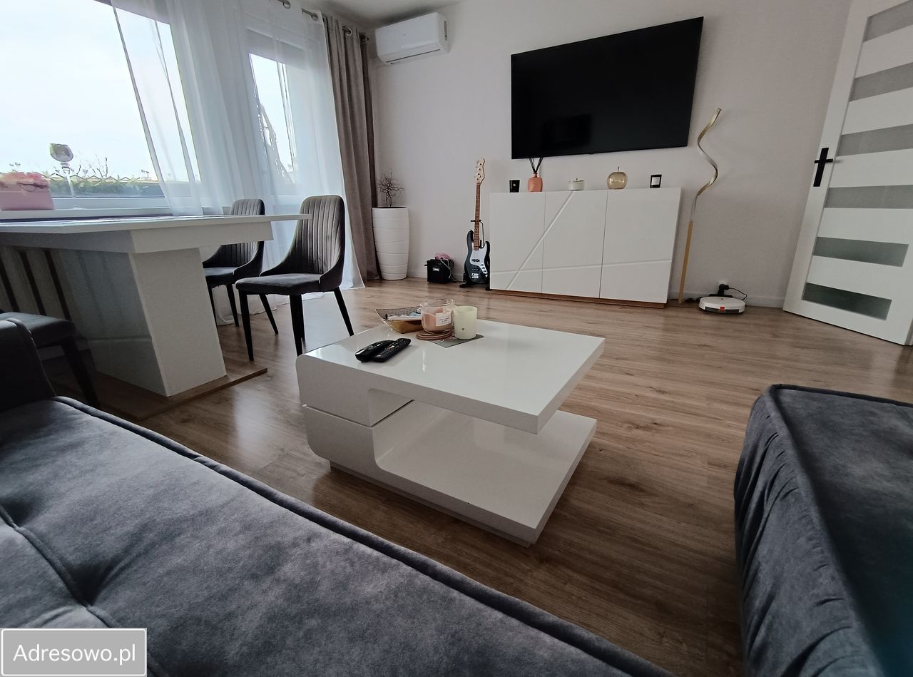 Mieszkanie 4-pokojowe Głogów, ul. Królewska. Zdjęcie 1