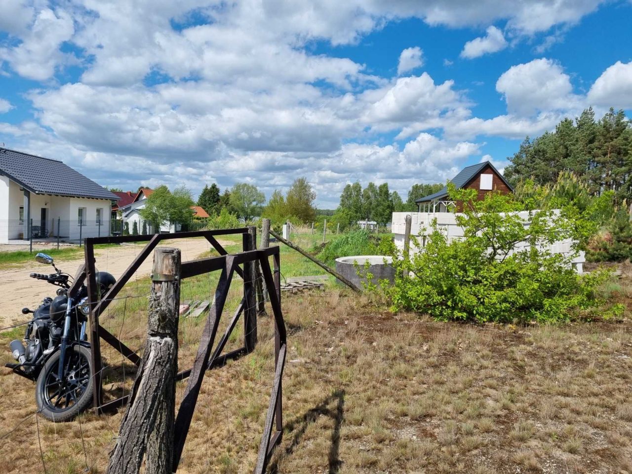 Działka budowlana Bronków. Zdjęcie 3