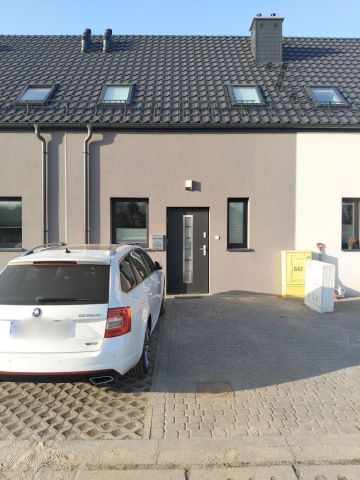 dom szeregowy Starogard Gdański, ul. Kręta. Zdjęcie 1