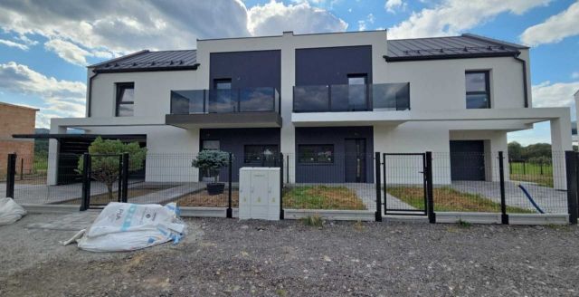 bliźniak, 4 pokoje Barcice. Zdjęcie 1