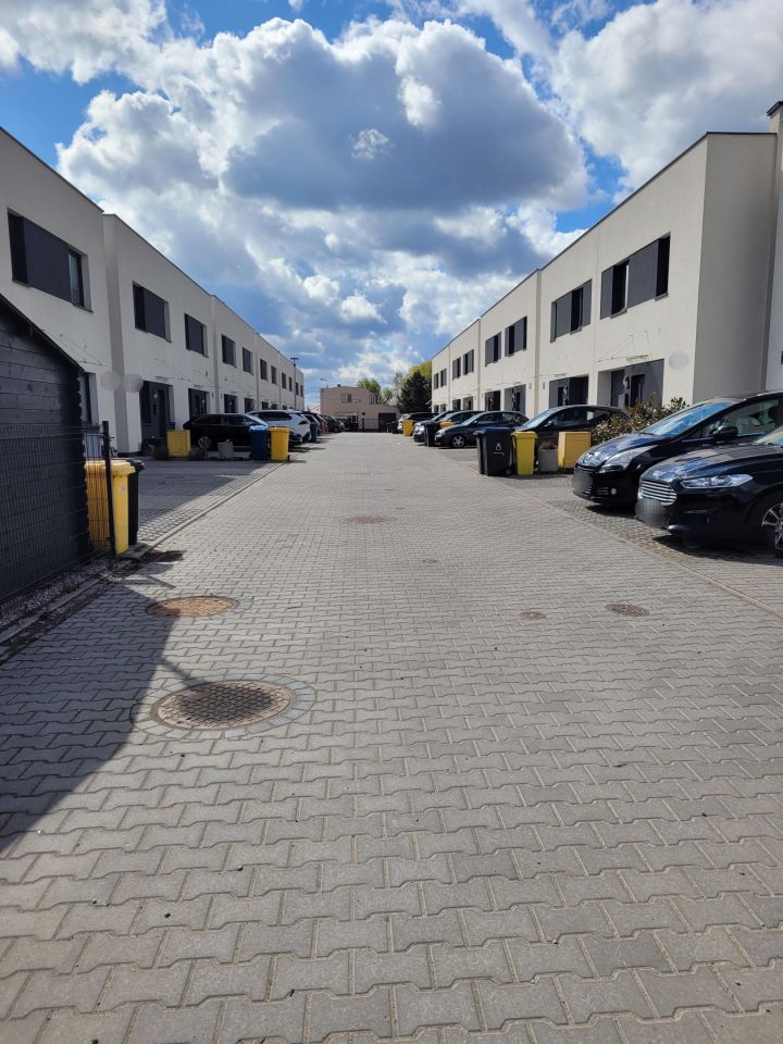 bliźniak, 5 pokoi Nowa Wola, ul. Dalii. Zdjęcie 2