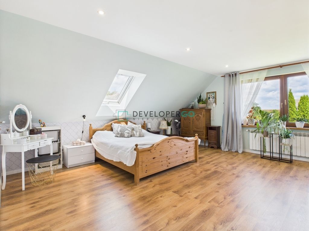 dom wolnostojący, 5 pokoi Złotoria. Zdjęcie 2