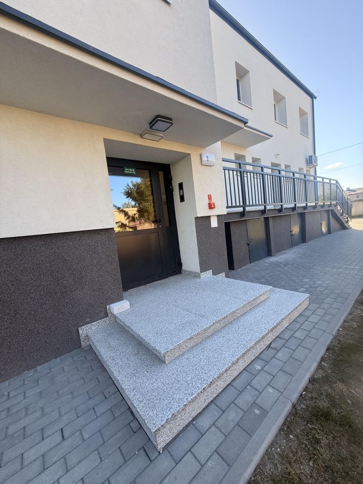 Mieszkanie 3-pokojowe Turzno, ul. Osiedlowa. Zdjęcie 2