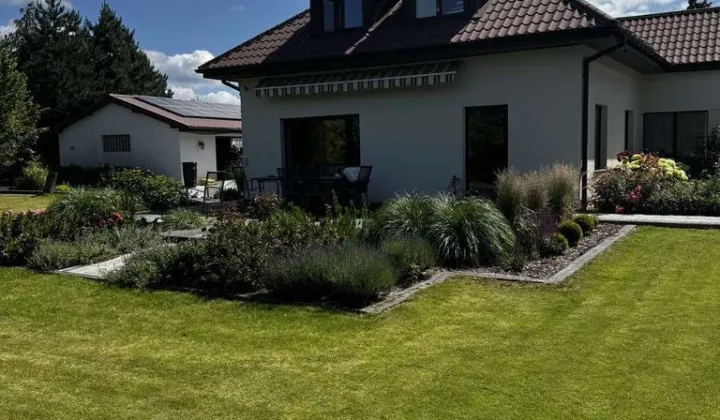 dom wolnostojący, 6 pokoi Borzęcin Mały, ul. Warszawska