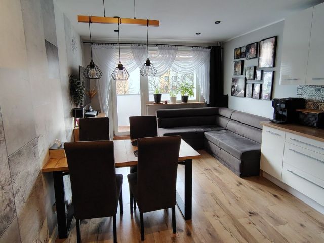 Mieszkanie 4-pokojowe Siemianowice Śląskie Michałkowice, ul. Przyjaźni. Zdjęcie 1