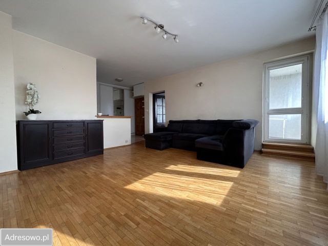 Mieszkanie 3-pokojowe Oleśnica, ul. Bolesława Krzywoustego. Zdjęcie 1