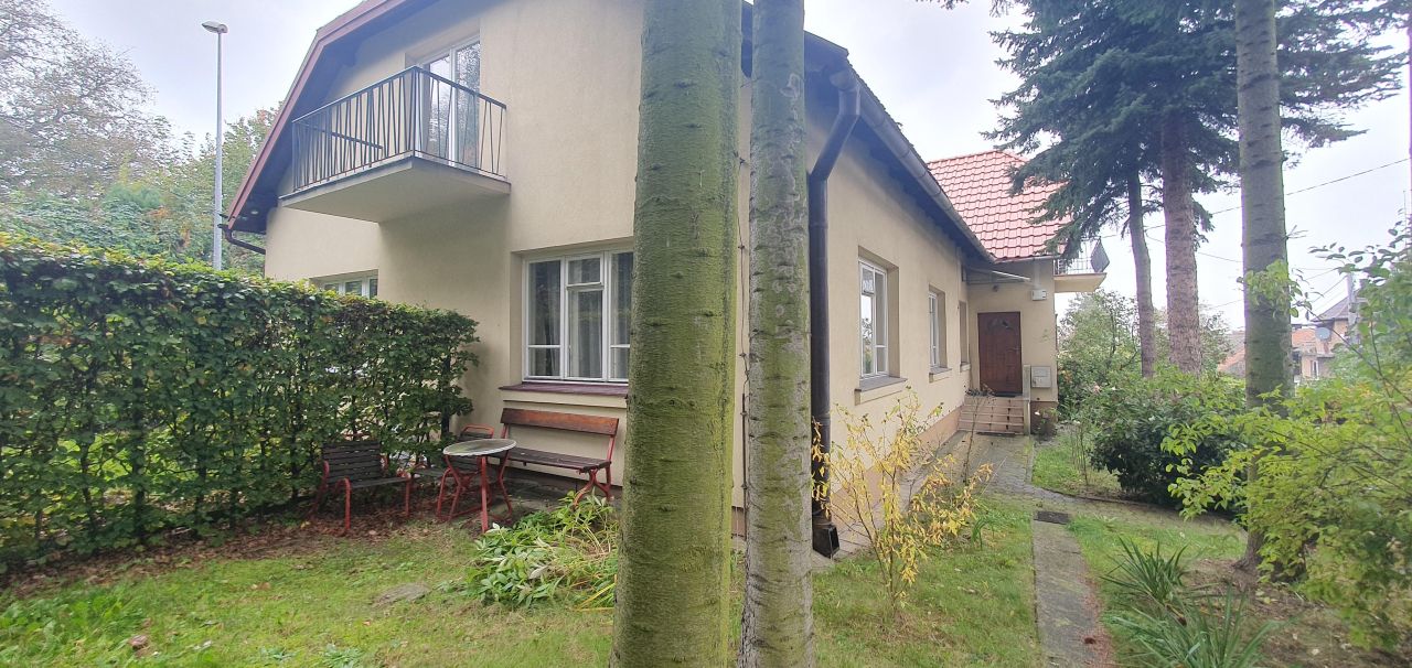 Mieszkanie 4-pokojowe Bochnia Uzbornia, ul. Henryka Sienkiewicza. Zdjęcie 2