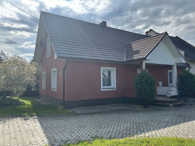 dom wolnostojący, 5 pokoi Niedźwiedź. Zdjęcie 1