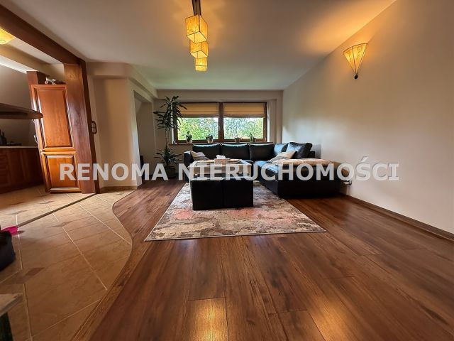 Mieszkanie 4-pokojowe Szczawno-Zdrój, ul. Klonowa. Zdjęcie 2