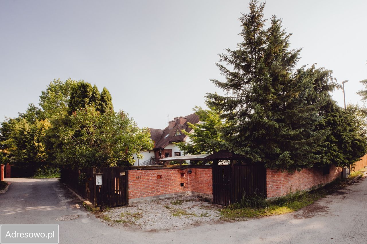dom wolnostojący, 9 pokoi Konopnica. Zdjęcie 12