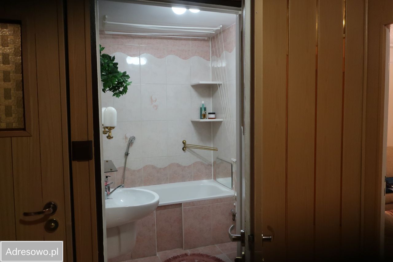 Mieszkanie 3-pokojowe Legnica, ul. Witolda Gombrowicza. Zdjęcie 10