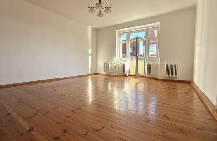 Mieszkanie 3-pokojowe Brzeg, ul. Marszałka Piłsudskiego. Zdjęcie 2