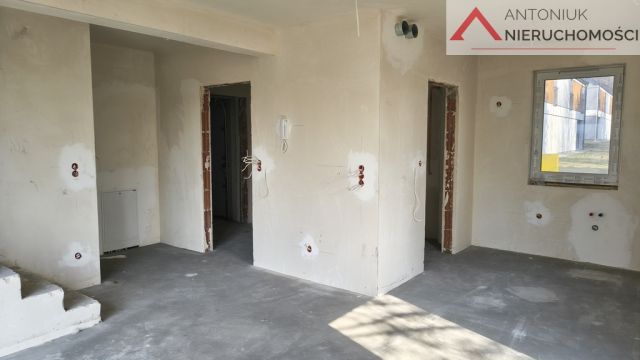 bliźniak, 5 pokoi Warszawa, ul. Obrębowa. Zdjęcie 6