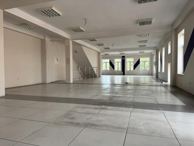 Lokal Zambrów, pl. gen. Władysława Sikorskiego. Zdjęcie 7