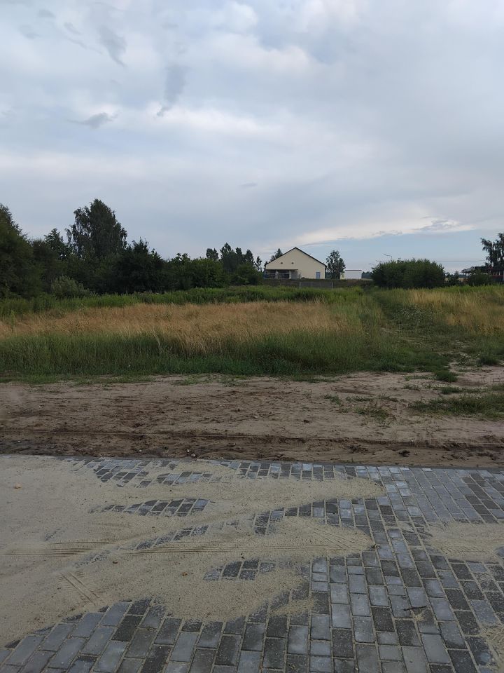 Działka inwestycyjna Baranów, ul. Cmentarna