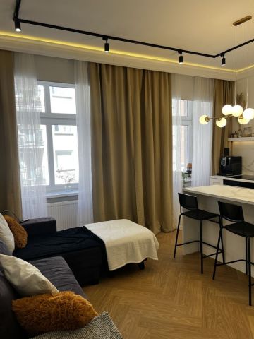 Mieszkanie 2-pokojowe Poznań Stare Miasto, ul. Mostowa. Zdjęcie 1