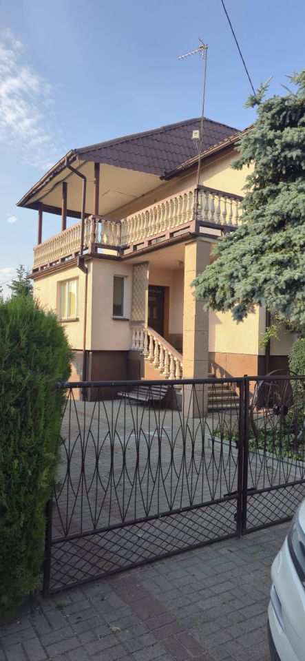 dom wolnostojący, 5 pokoi Dobrów, ul. Św. Bogumiła. Zdjęcie 2