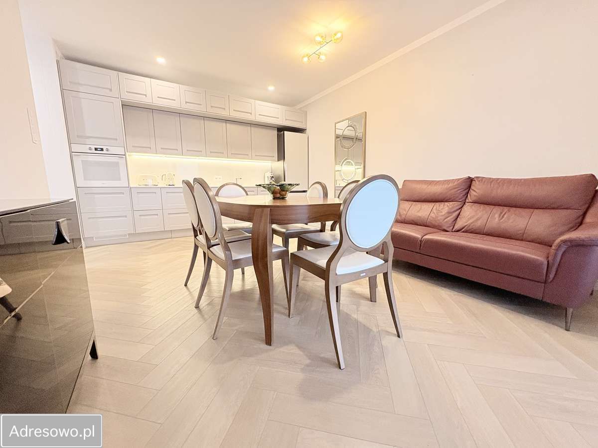 Mieszkanie 4-pokojowe Tarnobrzeg Mokrzyszów, ul. Szafirowa. Zdjęcie 1