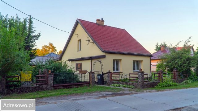 dom wolnostojący, 3 pokoje Pniewo, ul. Polna. Zdjęcie 1