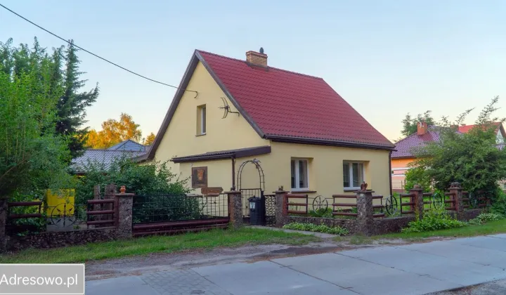 dom wolnostojący, 3 pokoje Pniewo, ul. Polna